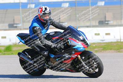 media/Jan-20-2023-Fastrack Riders (Fri) [[f2ad32aba3]]/Level 1/session 3 turn 9/